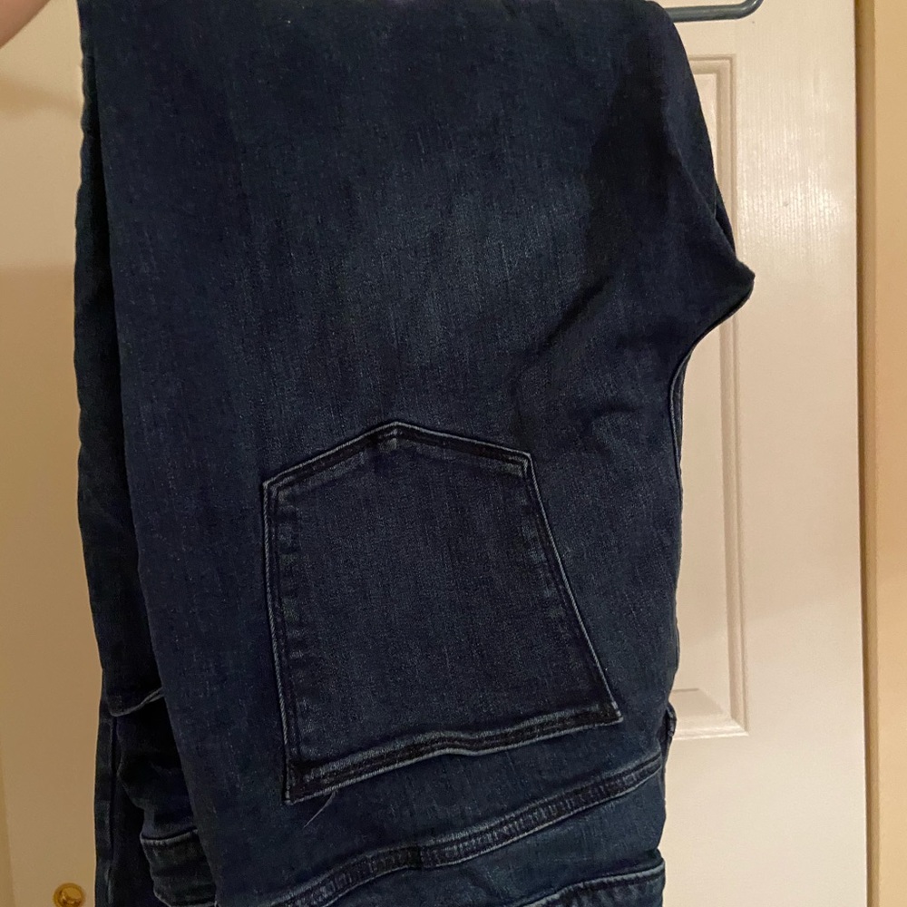 Universal thread jeans from target size 22WR